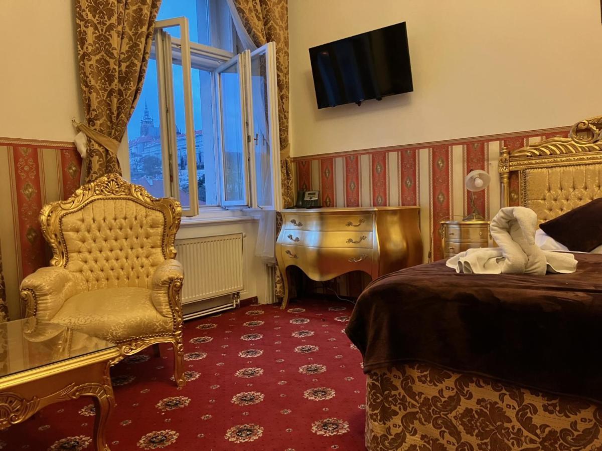 Hotel Klarinn Prague Castle Dış mekan fotoğraf