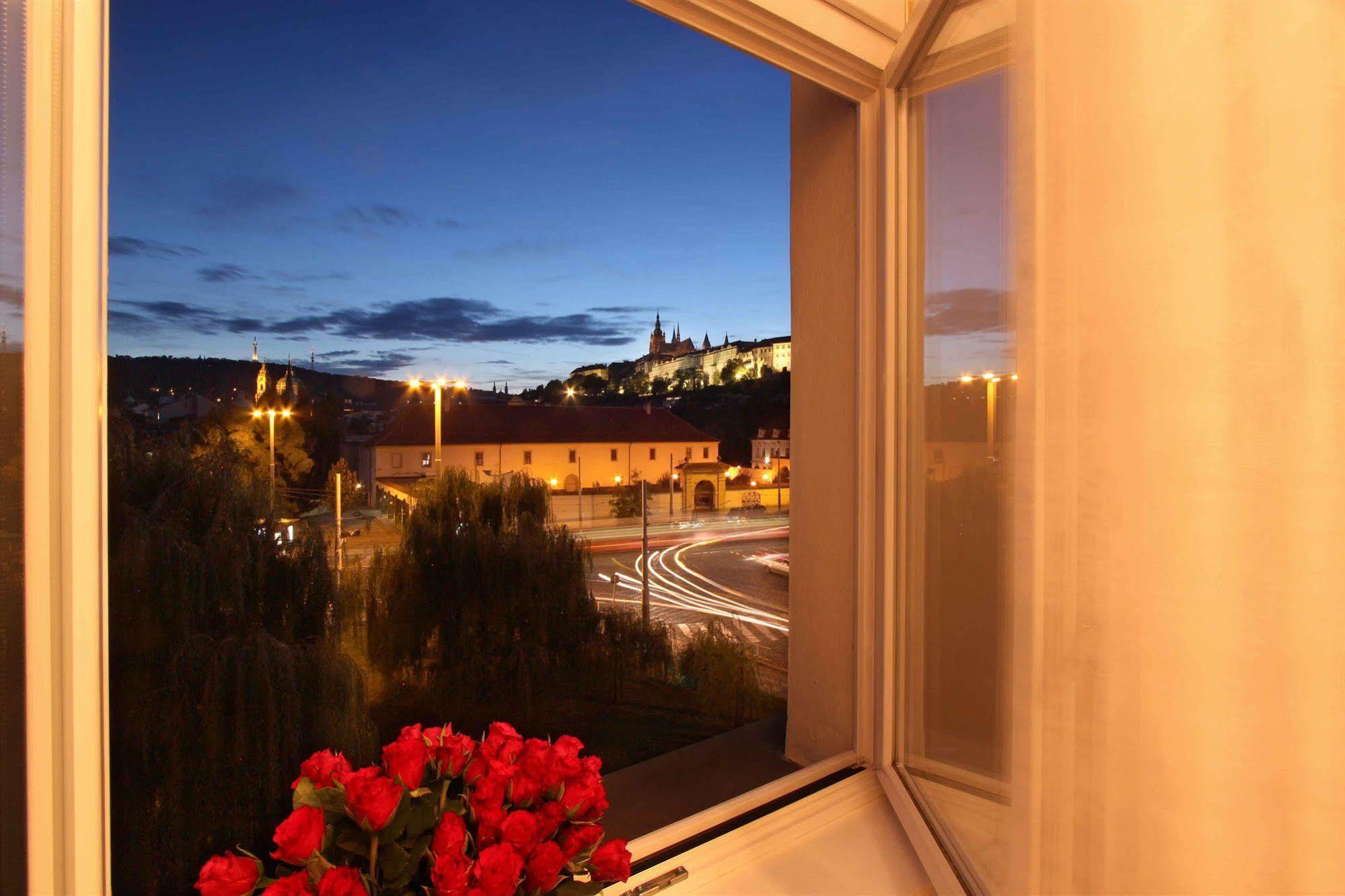 Hotel Klarinn Prague Castle Dış mekan fotoğraf